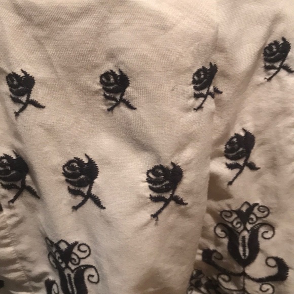 “TRISTAN” Embroidered Beige and Black Skirt. - Picture 8 of 12